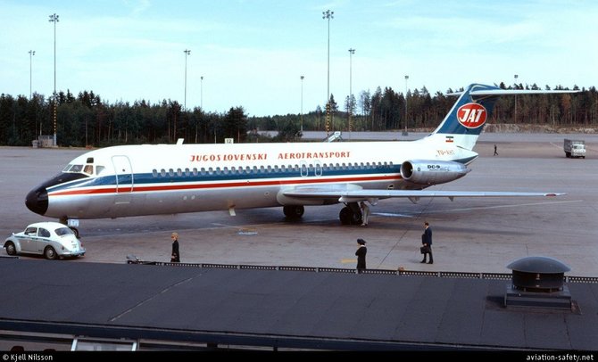 „Wikimedia Commons“ nuotr. / JAT Jugoslavijos oro linijų 357-ojo reiso lėktuvas prieš lemtingą skrydį