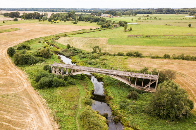 Shutterstock nuotr. / „Tiltas į niekur“, Latvija