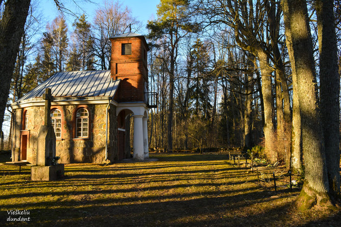 „Vieškeliu dundant“ nuotr. / Lėlaičių šv. Roko koplyčia (Mažeikių r.)