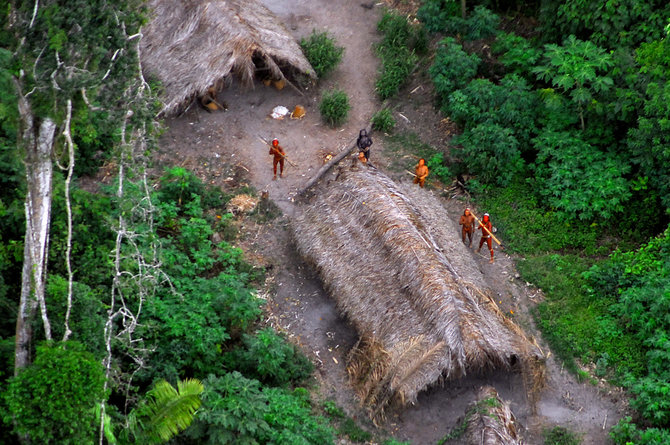 Vida Press nuotr. / Amazonijos čiabuvių gentis