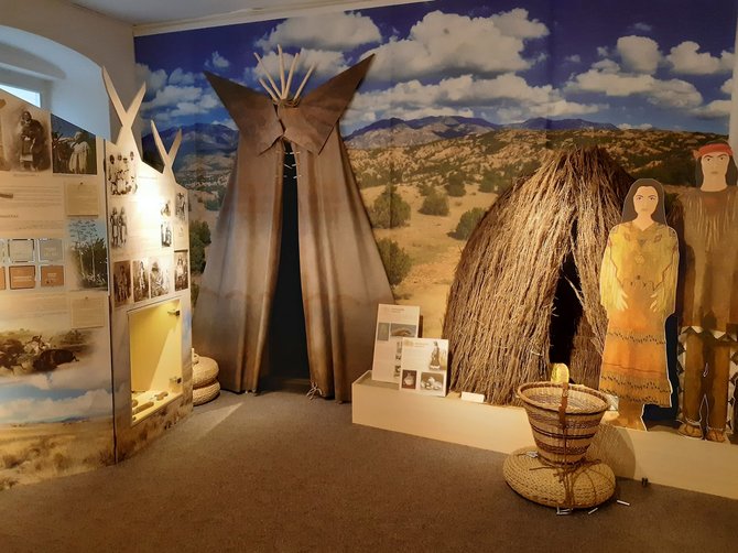Kelmės krašto muziejaus nuotr. / Amerikos indėnų etnografijos ekspozicija Kelmės krašto muziejuje