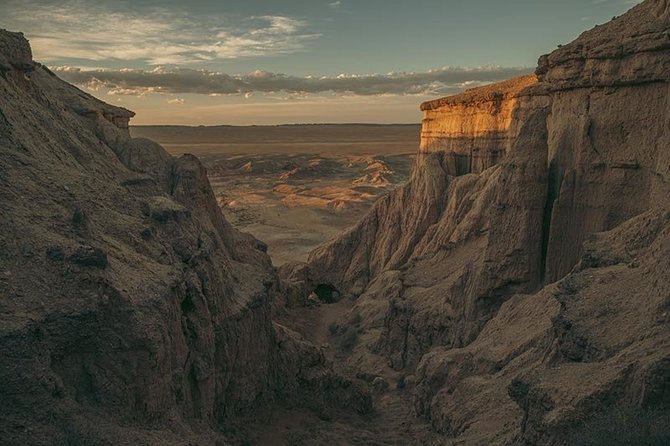 Roko Sabaliausko nuotr. / Tsagaan Suvarga – kažkada buvęs vandenyno dugnas, dabar kanjonas.