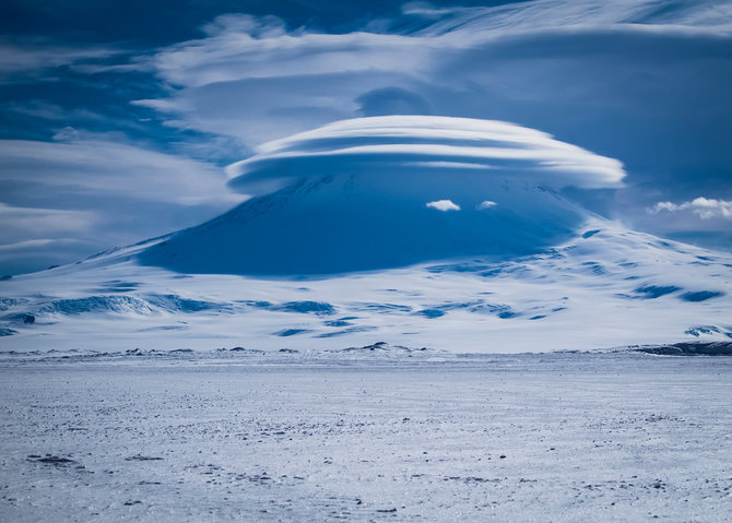 Shutterstock nuotr. / Antarktidoje esantis Erebuso ugnikalnis 