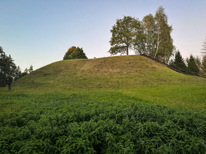 Ados Alejūnaitės / 15min nuotr. / Šiaulės (Saulės) kalnas, Šiaulėnų sen., Radviliškio r.