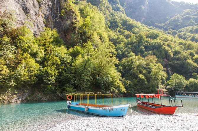 Shutterstock nuotr. / Shala upė (Lumi i Shalës), Albanija