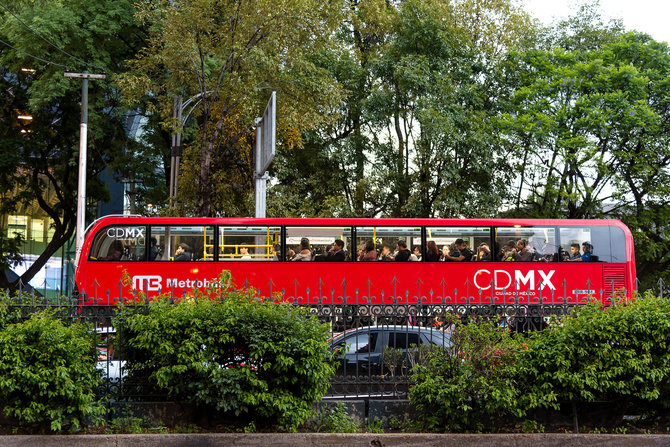 Shutterstock nuotr. / Autobusas Meksikoje