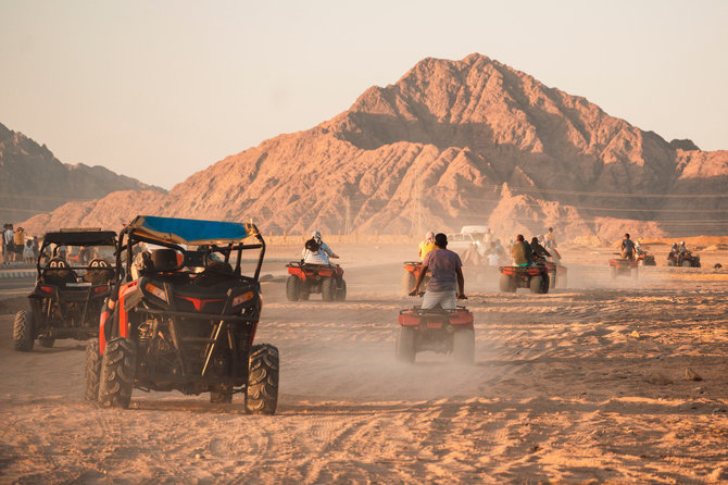 Shutterstock nuotr. / Keturračių motociklų safaris Egipto dykumoje