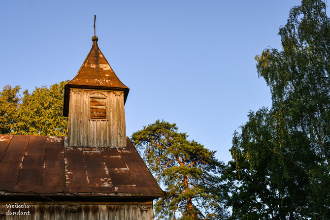 „Vieškeliu dundant“ nuotr. / Parausių koplyčia (Vilkaviškio r.)