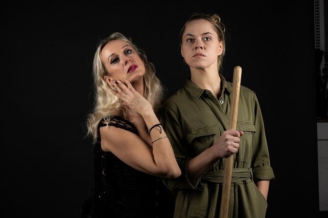 Asmeninio albumo nuotr./Aurelija Tamulytė ir Agnė Šataitė