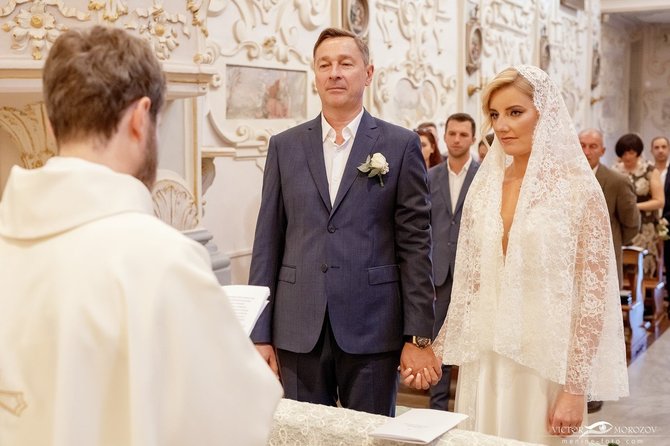 Asmeninio albumo nuotr./Artūro Zuoko ir Augustos Jusionytės vestuvės Italijoje