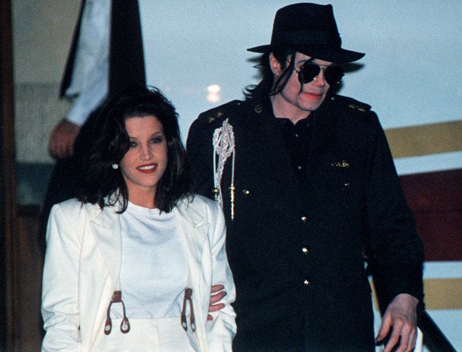 AFP/„Scanpix“ nuotr./Lisa Marie Presley ir Michaelas Jacksonas