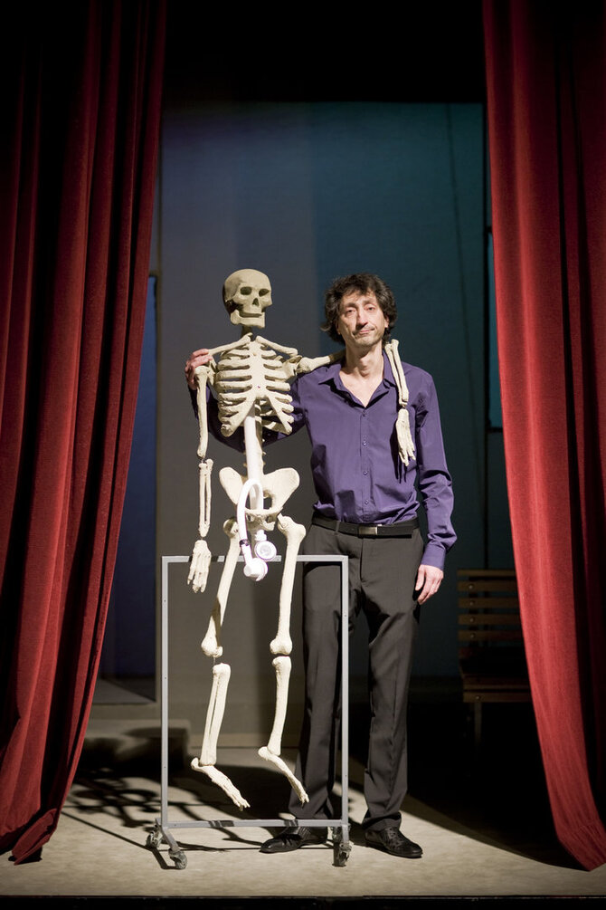 „Domino“ teatro nuotr./Sakalas Uždavinys
