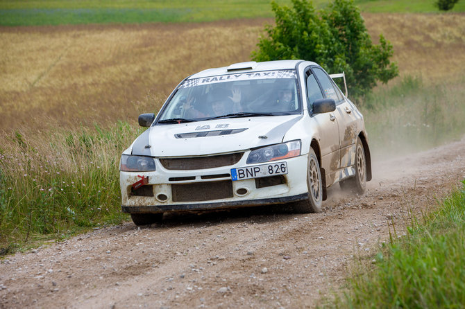 Erlendo Bartulio nuotr./Donata Virbilatė lenktynėse „Rally Žemaitija“