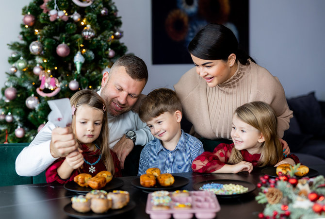 „Mika photo“ nuotr./Lipnių šeimos šventiniai keksiukai