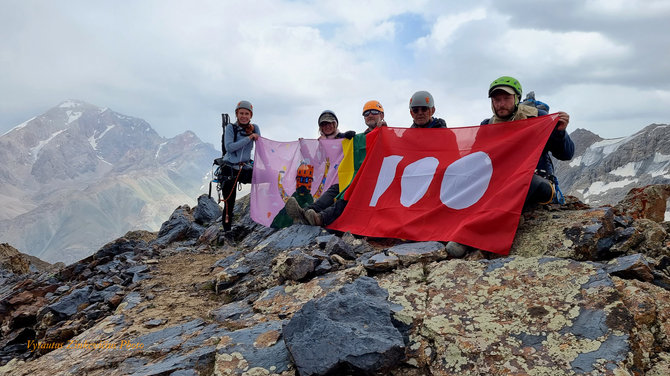 Lietuvos alpinistų senjorų klubo nuotr./Lietuvos alpinistų senjorų klubo nariai įkopė į Vilniaus viršukalnę Tadžikistane