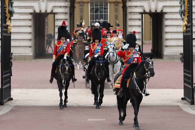 AFP/„Scanpix“ nuotr./„Trooping the Colour“ paradas, žymintis oficialų karaliaus Charleso III gimtadienį