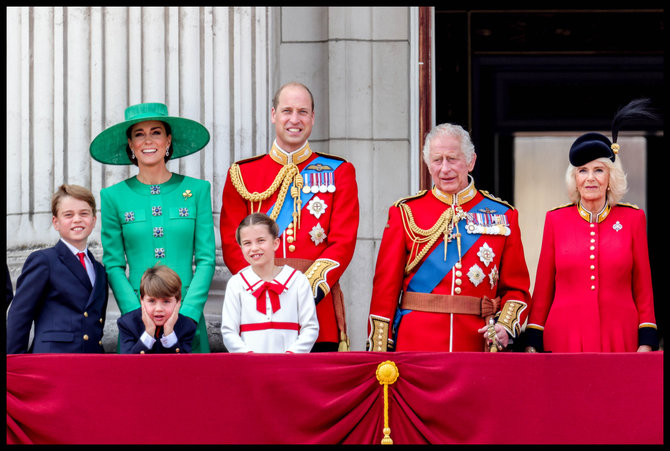 AFP/„Scanpix“ nuotr./„Trooping the Colour“ paradas, žymintis oficialų karaliaus Charleso III gimtadienį