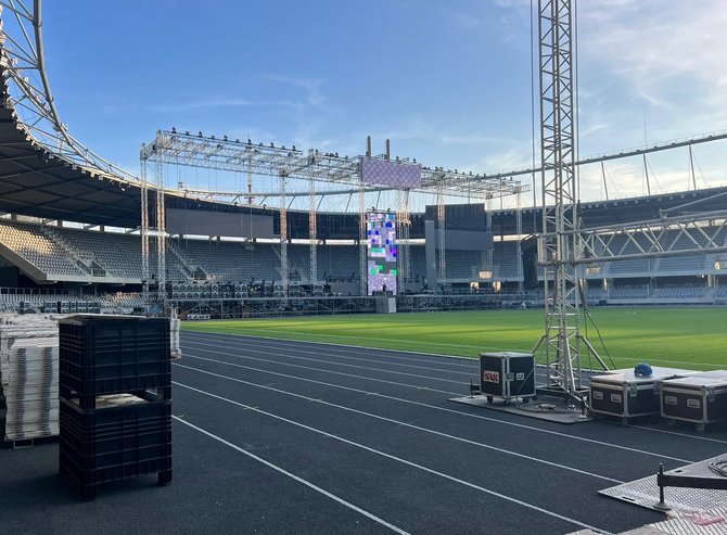 Asmeninio albumo nuotr./Pasiruošimas „SEL“ koncertui Kauno Dariaus ir Girėno stadione 