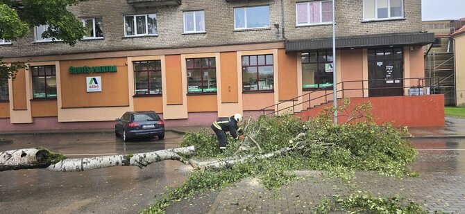 Rolando Žalgevičiaus nuotr./Audros epicentras atslinko į Šilutę