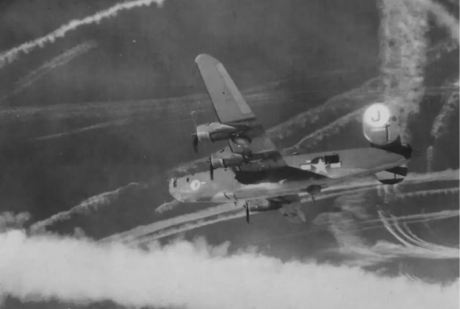 National Archives nuotr./Hamburgo bombardavimas Antrojo pasaulinio karo metais (1943 m.) 