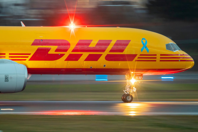 Shutterstock nuotr./DHL lėktuvas (asociatyvi nuotr.)