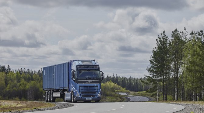 Bendrovės nuotr./„Volvo Trucks“ pradės kuro elementais varomų sunkvežimių bandymus 