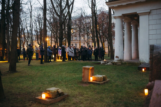 Organizatorių nuotr./Kęstučio Puloko vedama ekskursija po Liuteronų sodą