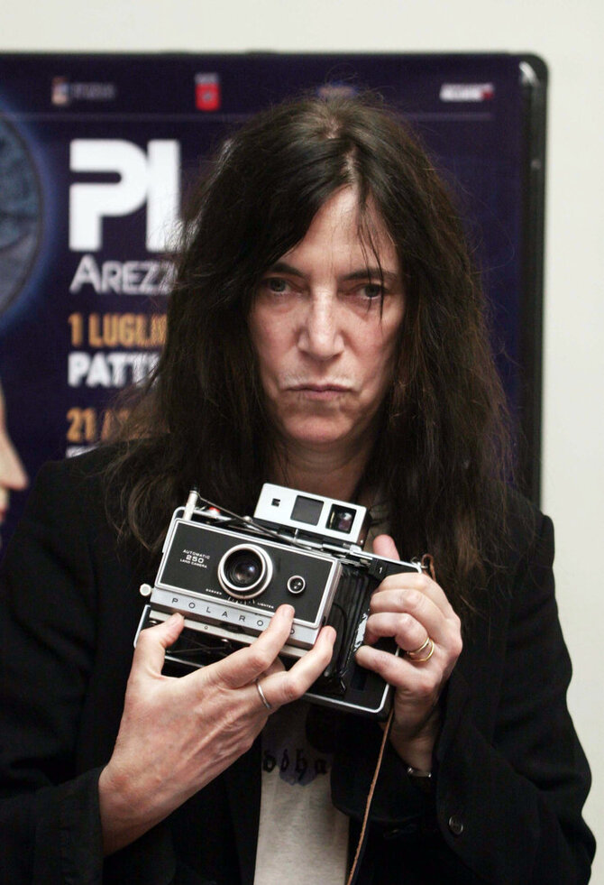 AFP/„Scanpix“ nuotr./Dainininkė ir menininkė Patti Smith