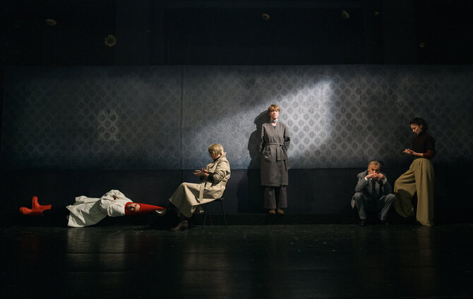 Lauros Vancevičienės nuotr./Scena iš spektaklio „Trukdis“ (rež. J.Vinciūnas)