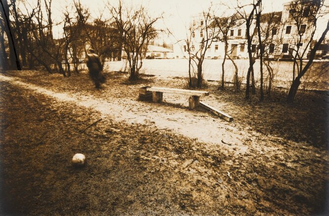 Lietuvos fotomenininkų sąjungos rinkinys/Aleksandras Ostašenkovas. Šiltas vasaris. 1988 m. 