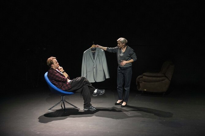 Roko Morkūno nuotr./Scena iš spektaklio „Stand-up’as prasmei ir beprasmybei“