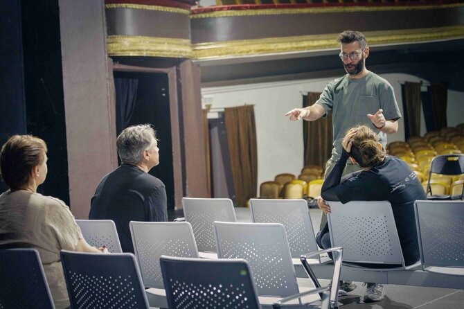 Vilniaus senojo teatro nuotr./Režisieriaus Ilja Moščickis spektaklio „Limbo“ repeticijos metu