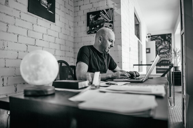 Asmeninio archyvo nuotr./Benediktas Sakalauskas savo studijoje
