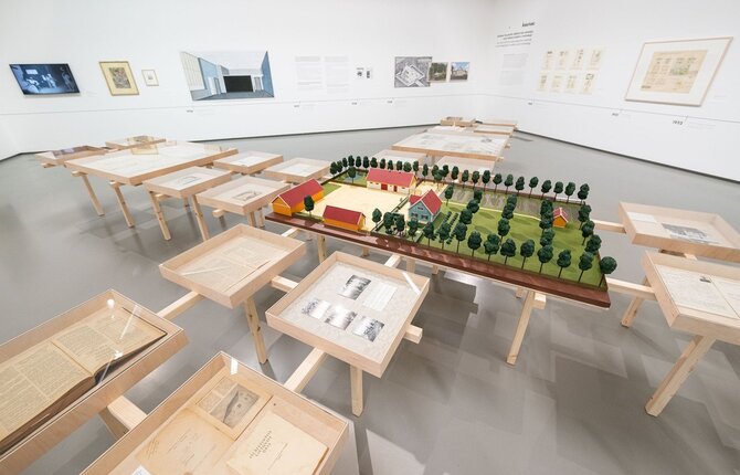 Gintarės Grigėnaitės nuotr./Paroda „vladas švipas: pušalotas > bauhaus > kaunas > new york“ Lietuvos nacionalinėje dailės galerijoje