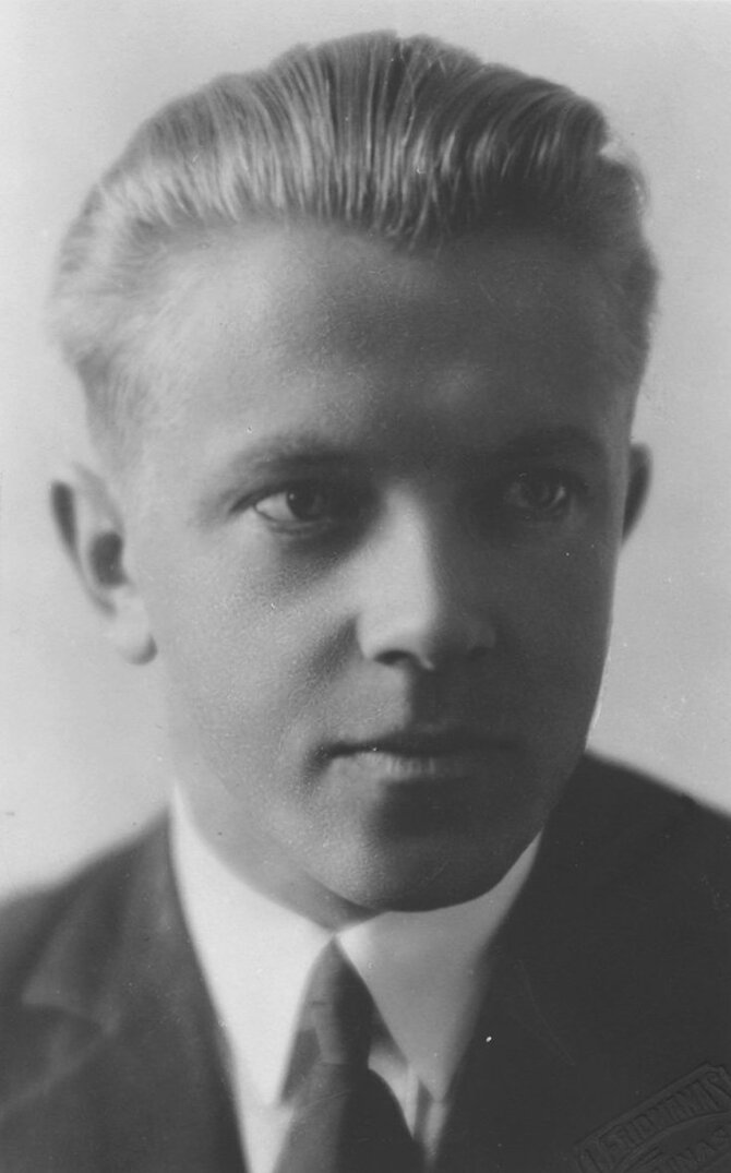 LNDT archyvo nuotr./Režisierius ir aktorius Romualdas Juknevičius
