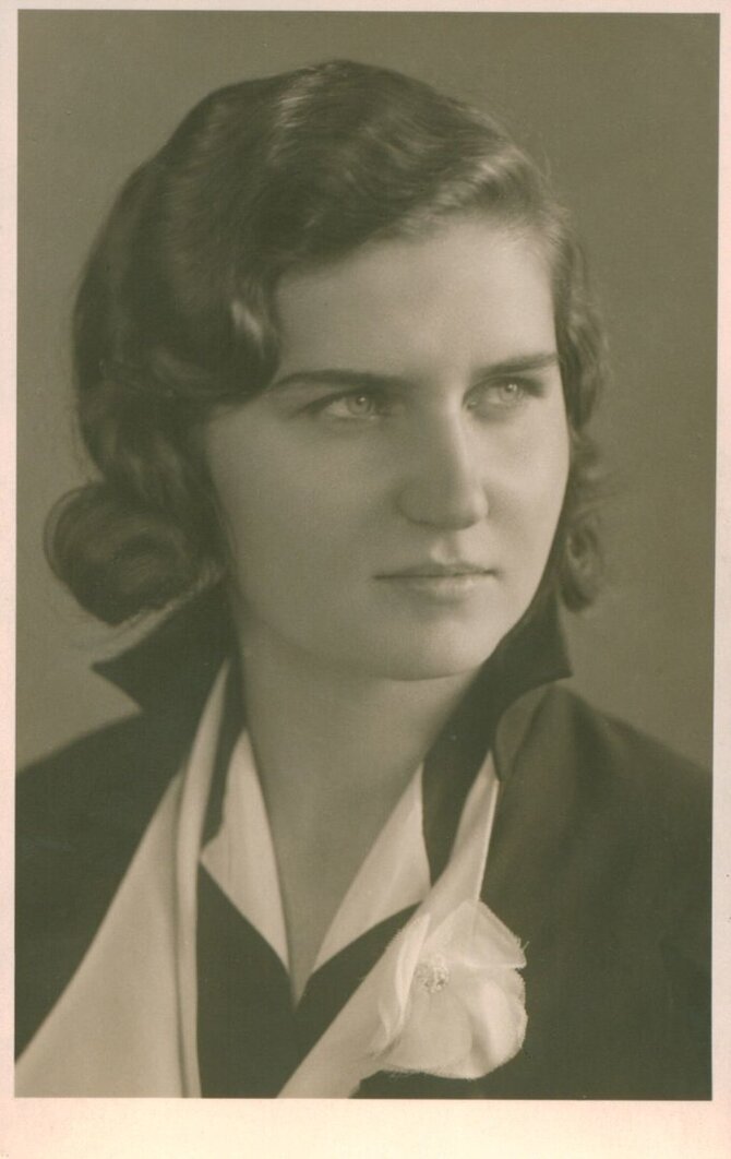 Maironio lietuvių literatūros muziejaus nuotr./Gražina Tulauskaitė, 1932 m.