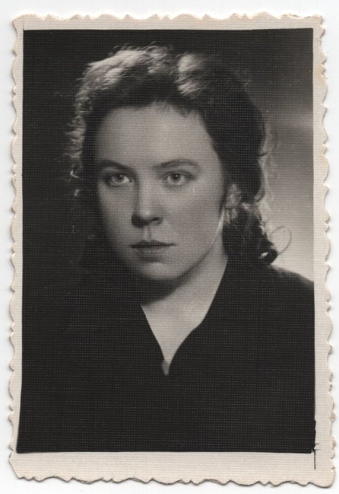 Maironio lietuvių literatūros muziejaus nuotr./Janina Degutytė, 1955 m.