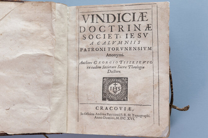 Vygaudo Juozaičio nuotr./Lietuvos nacionalinė Martyno Mažvydo biblioteka įsigijo 10 retų lituanistinių XVII a. knygų, buvusio savininko įrištų į vieną rinkinį – konvoliutą 