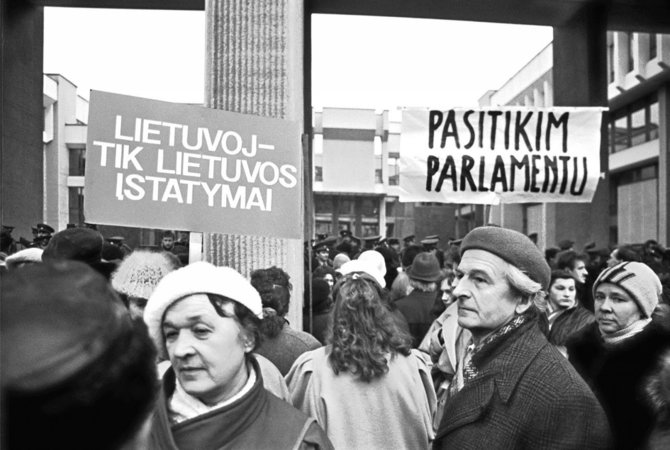 Fotografo Viliaus Jasinevičiaus ciklas „1991 m. sausio įvykiai“