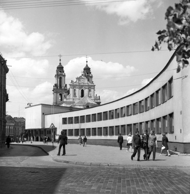 Mečislovo Sakalausko nuotr. Vilniaus dailės akademijos leidyklos archyvas/Salomėjos Neries mokykla, 1976