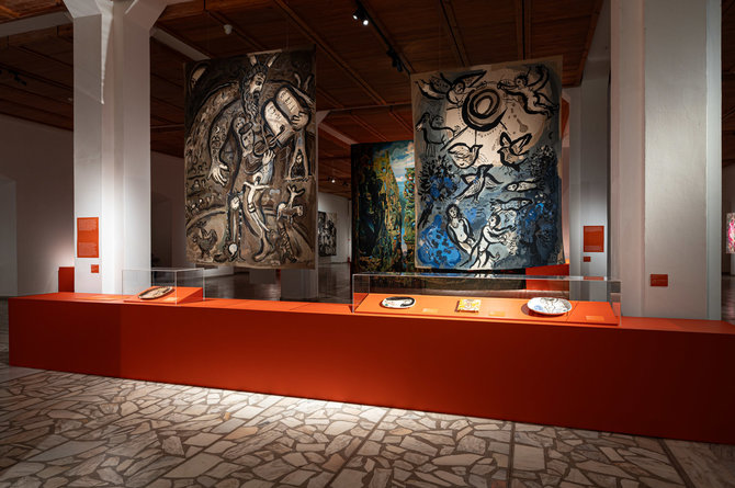 Gintarės Grigėnaitės nuotr./Paroda Chagall. Picasso. Ernst. Keramika ir gobelenai