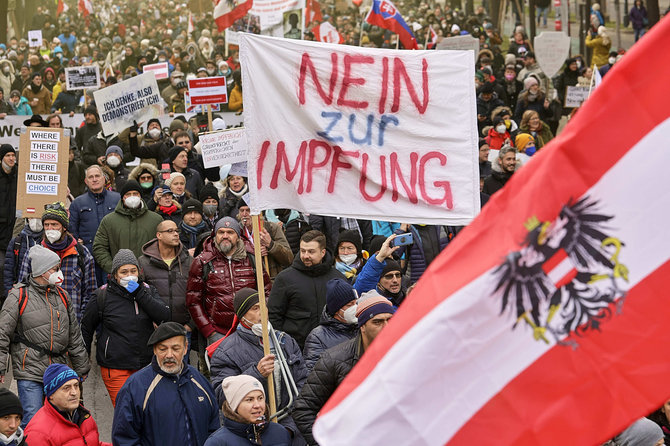 „Imago“/„Scanpix“ nuotr./Protestas prieš vakcinaciją Austrijoje