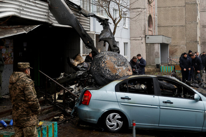 „Reuters“/„Scanpix“ nuotr./Sraigtasparnio katastrofa Brovaruose