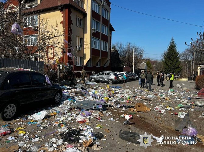 Ukrainos nacionalinės policijos nuotr./Bučoje nugriaudėjo 2 sprogimai
