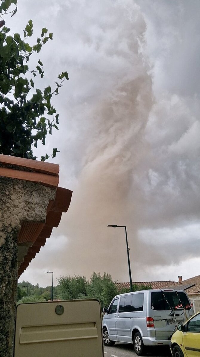 Reuters/Scanpix/Tornadas Prancūzijoje
