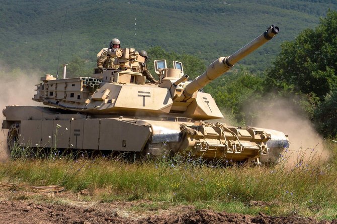 ZUMAPRESS / Scanpix nuotr./Tankas „M1 Abrams“