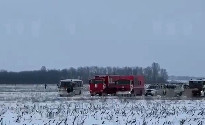 Stopkadras/Tiriama aviakatastrofos vieta Belgorodo srityje nukritus rusų kariniam lėktuvui