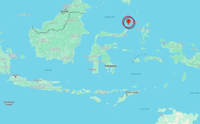 Google Maps/Indonezijoje, Sulavesyje, išsiveržė Ruango ugnikalnis