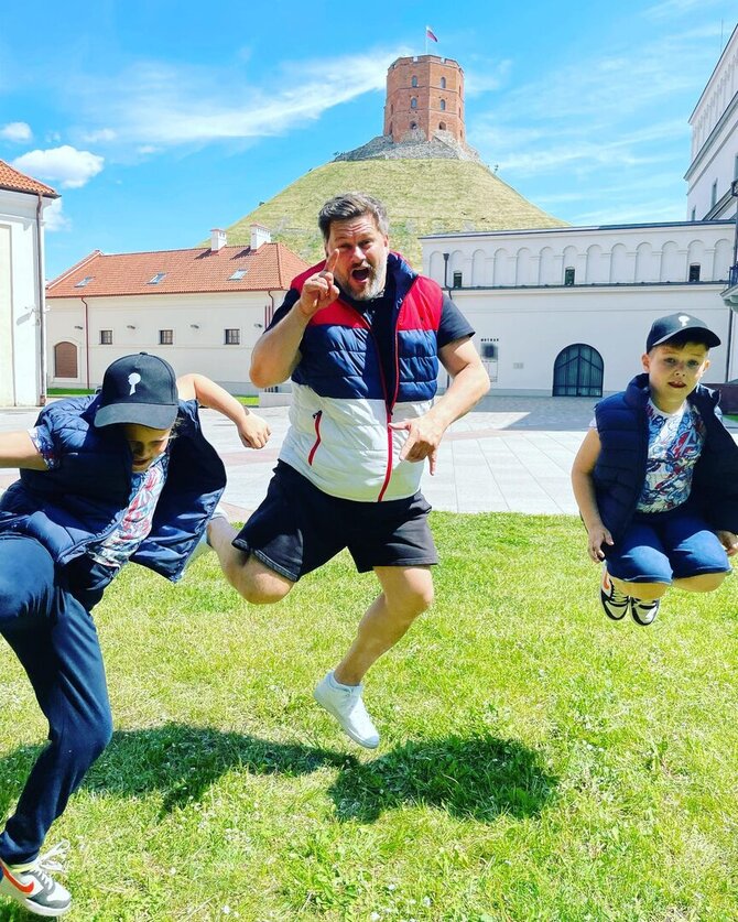 Asmeninio archyvo nuotr./Merūnas Vitulskis su vaikais