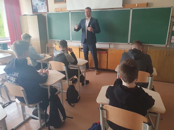 Socialinių tinklų nuotr./Jevgenijus Šuklinas